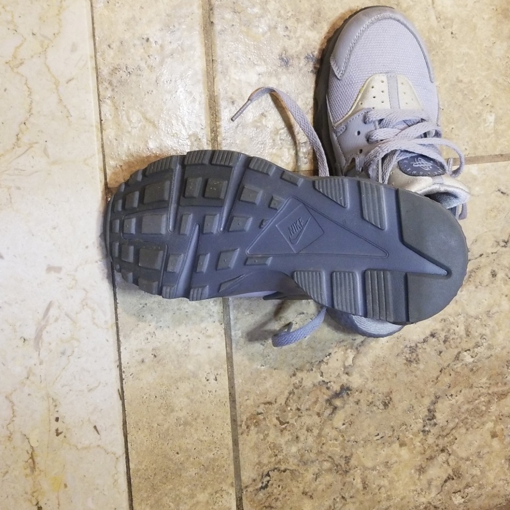 Huaraches - Picture 2 of 2
